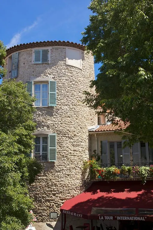 15 Cours Massena Apartment Antibes