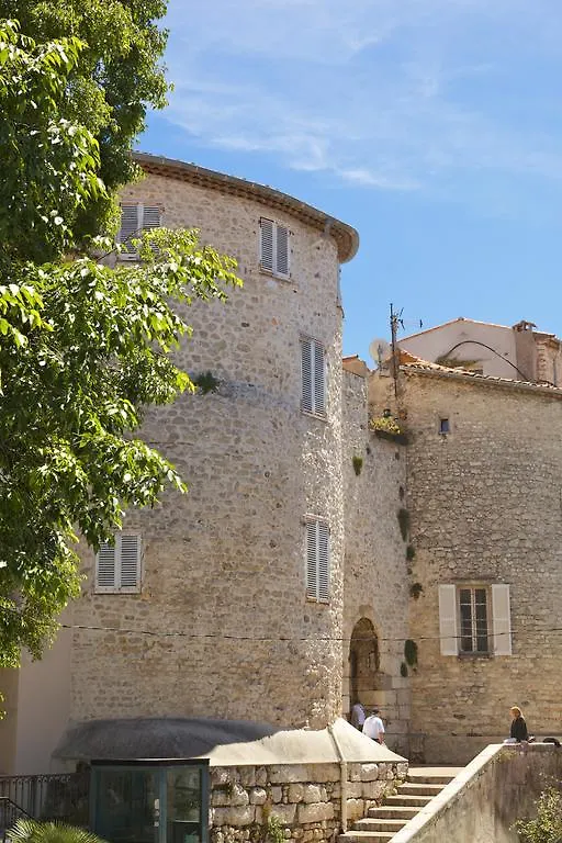 15 Cours Massena Apartment Antibes